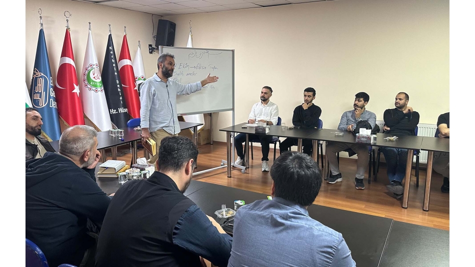 Ehlibeyt Gençlik Derneği Haftalık Toplantısı 